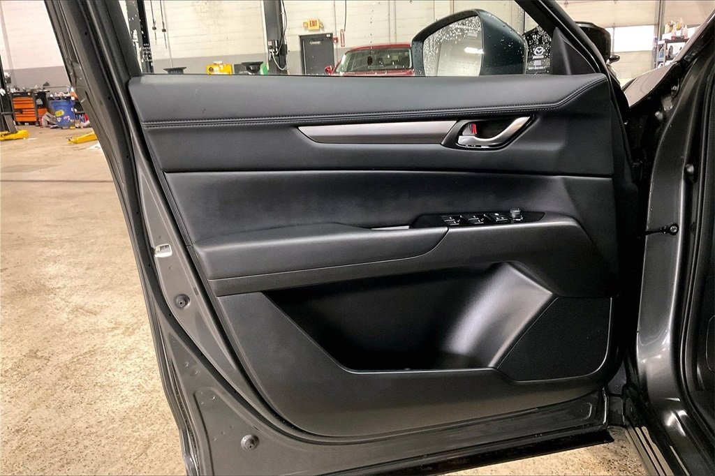 2025 MAZDA CX-5 - Image 21