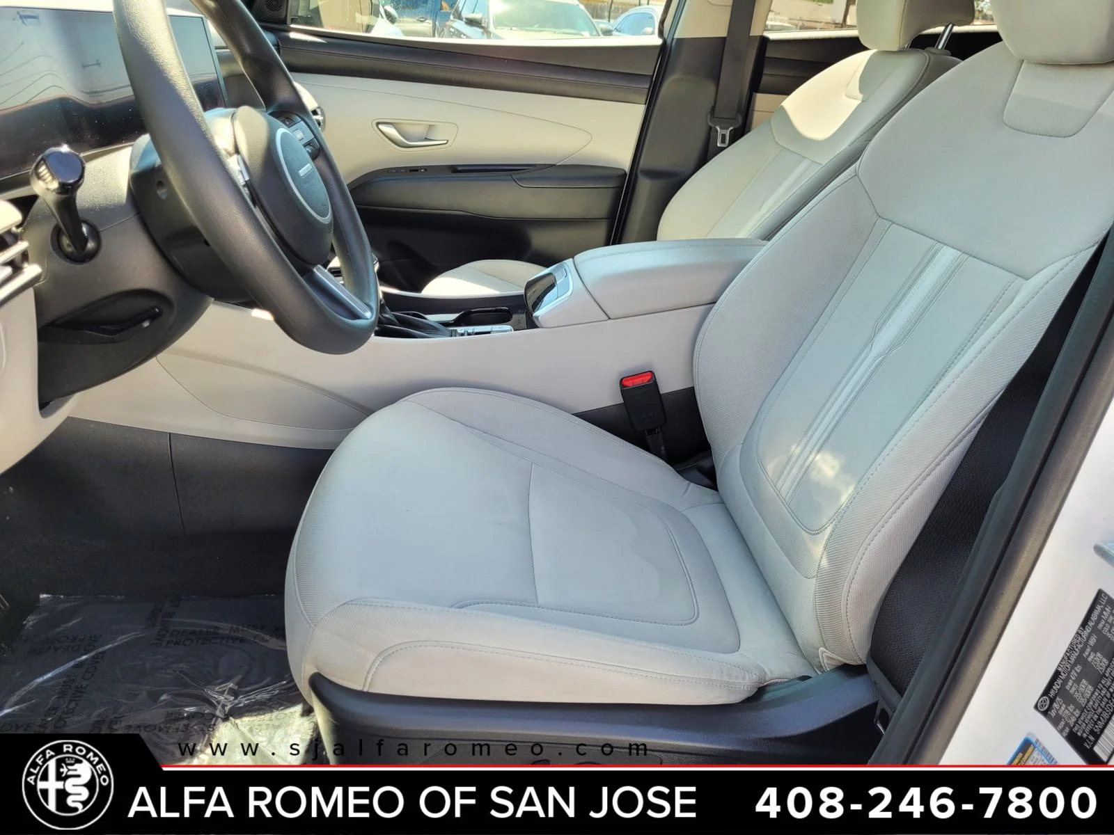 Used 2025 White Hyundai SEL image 22