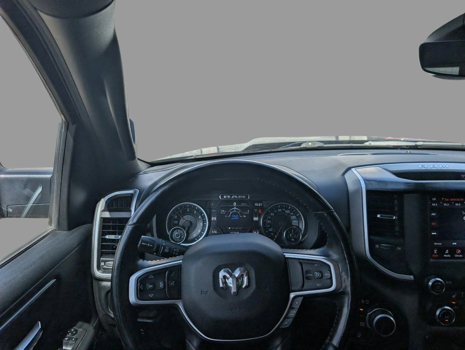 Used 2021 Diamond Black Crystal Pearlcoat Ram Big Horn image 33