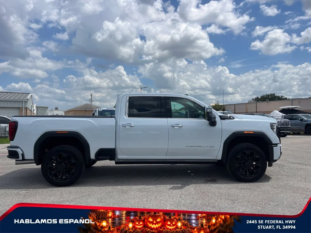 New 2026 Glacier White Tricoat GMC Denali Ultimate image 8