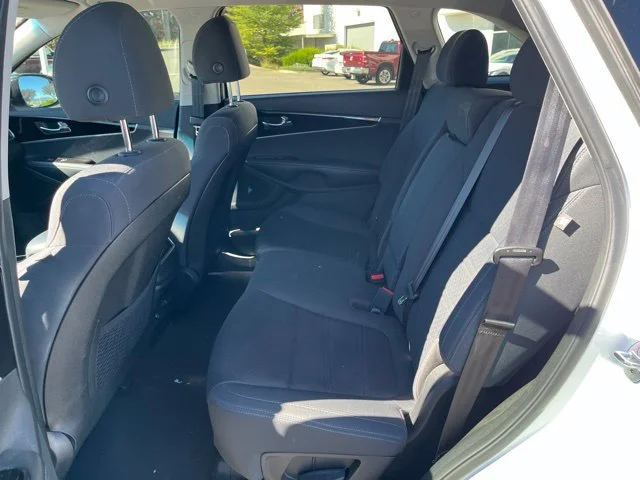 Used 2020 Snow White Pearl Kia S V6 image 15