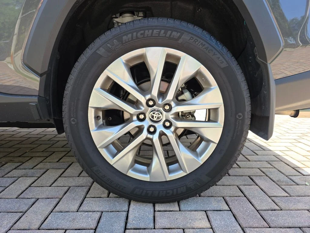 Certified Used 2025 Gray Toyota XLE Premium image 19