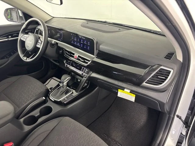New 2026 White Kia S image 35