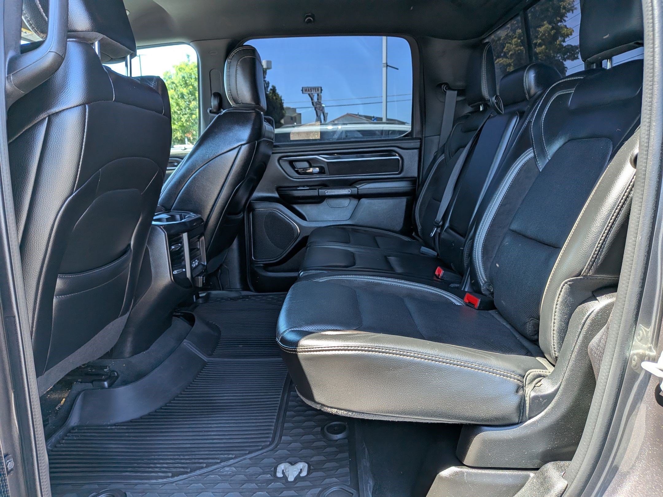 Used 2022 Granite Crystal Clearcoat Metallic Ram Rebel image 28