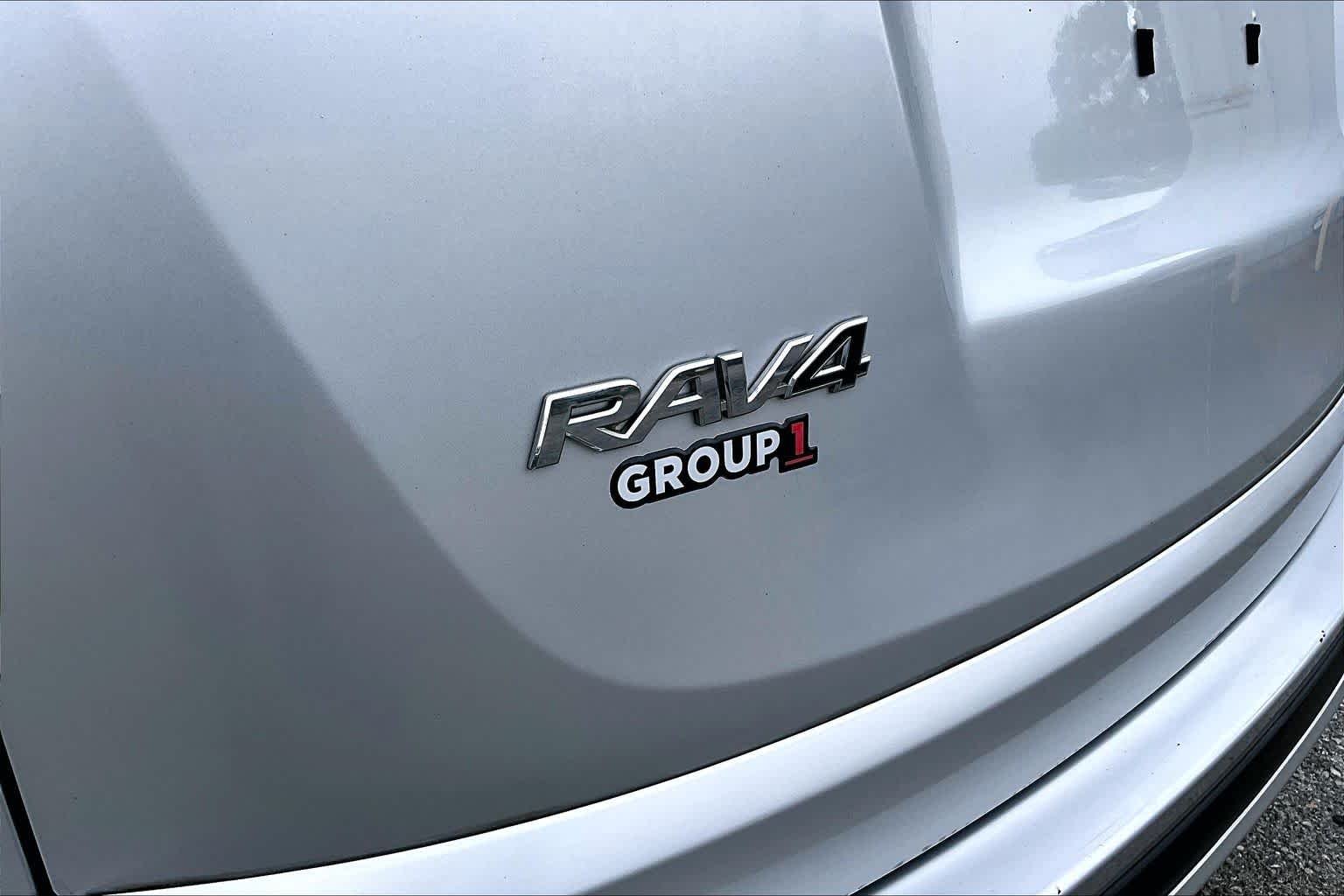 Used 2016 Classic Silver Metallic Toyota Limited image 30