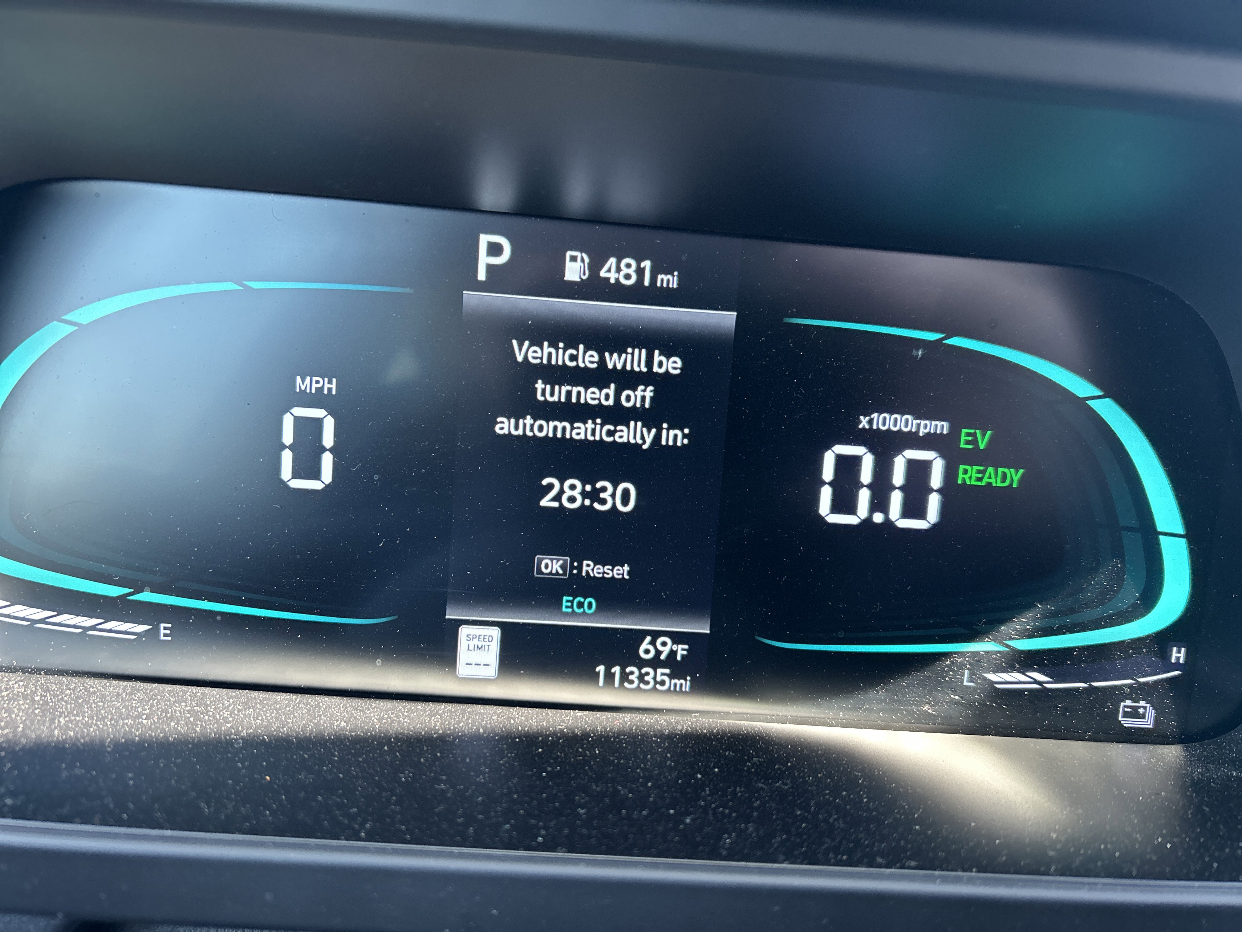 2025 Hyundai Elantra Blue - Photo 11
