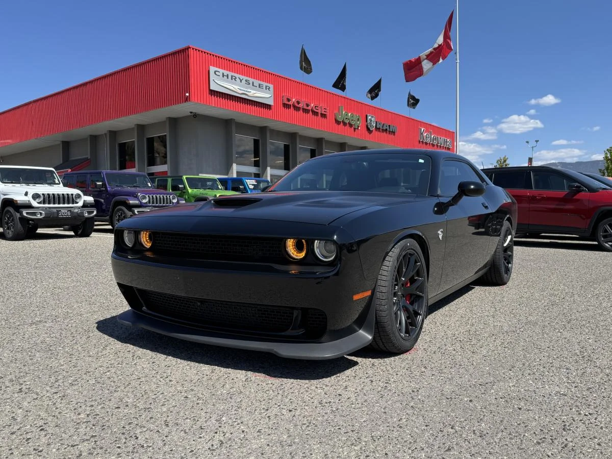 Used 2015 Black Dodge Srt Hellcat image 1