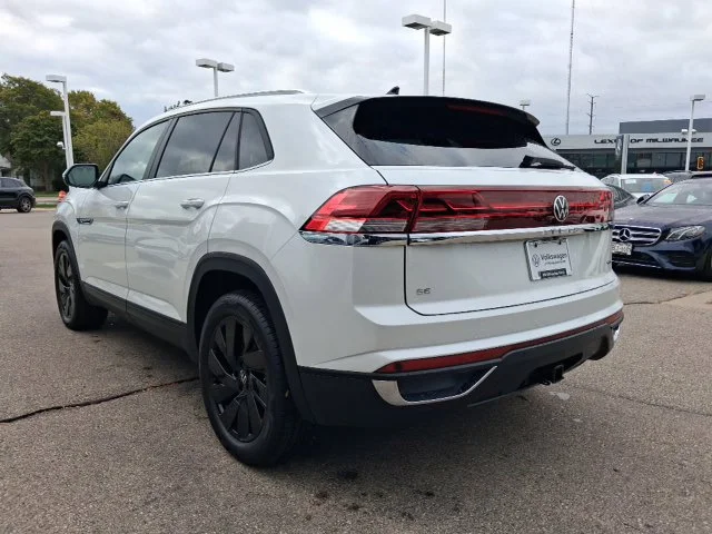 2026 Volkswagen Atlas Cross Sport SE w/Tech - Photo 6