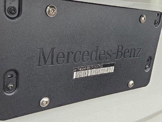 New 2026 Polar White Mercedes-Benz GLC300 image 32