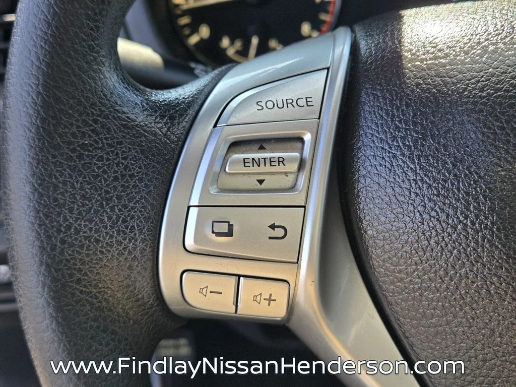 Used 2016 Black Nissan 2.5 S image 22