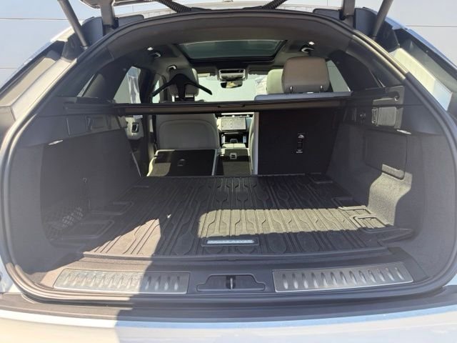 Certified Used 2026 White Land Rover Dynamic SE image 44