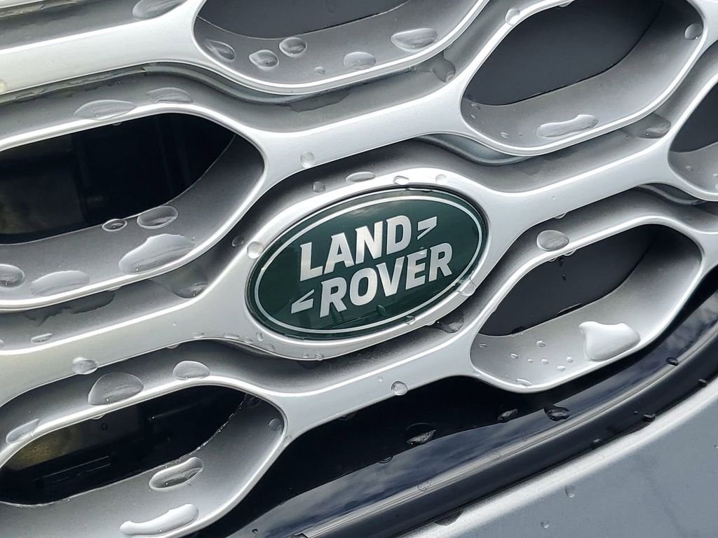 New 2025 Eiger Grey Land Rover S image 9