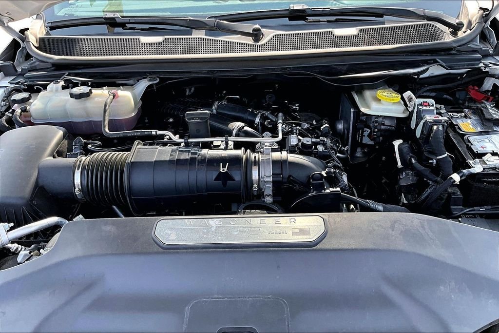 Used 2023 White Jeep Series II image 9