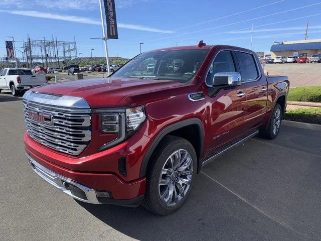 2023 GMC Sierra 4WD Crew Cab Short Box Denali's photo