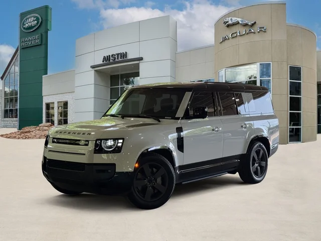 2026 Land Rover Defender 130 X-Dynamic SE