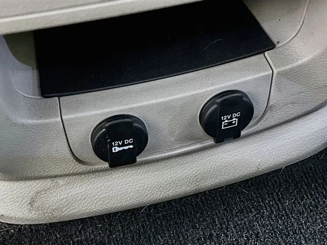 2013 Chrysler Town & Country Touring - Photo 19