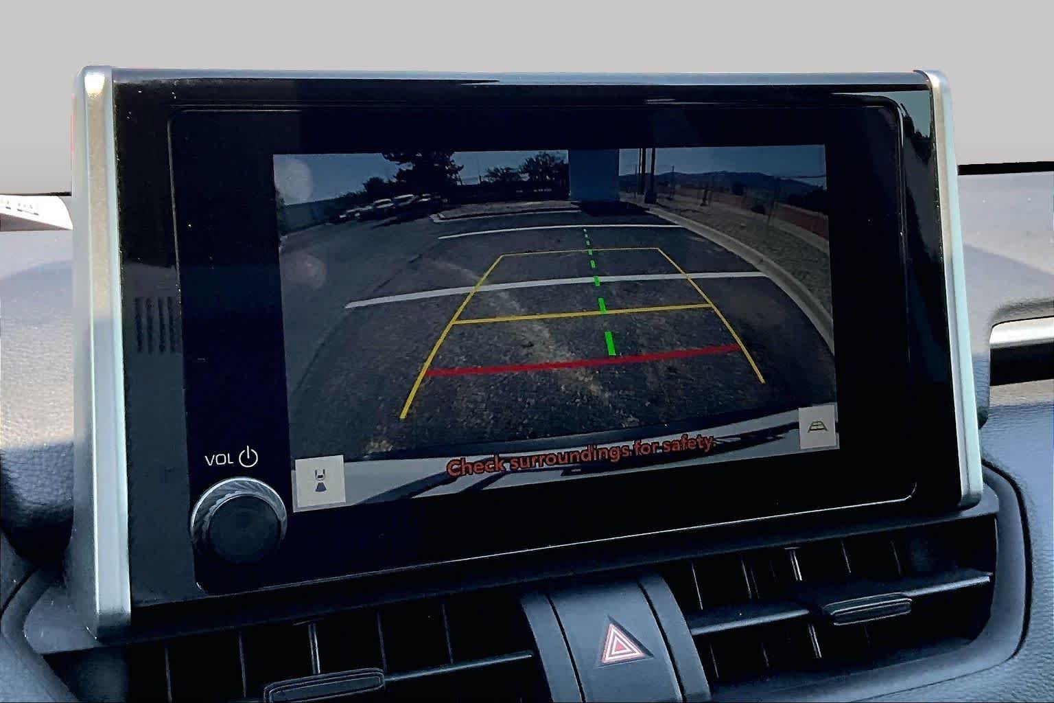 Used 2025 Ice Cap Toyota XLE image 26