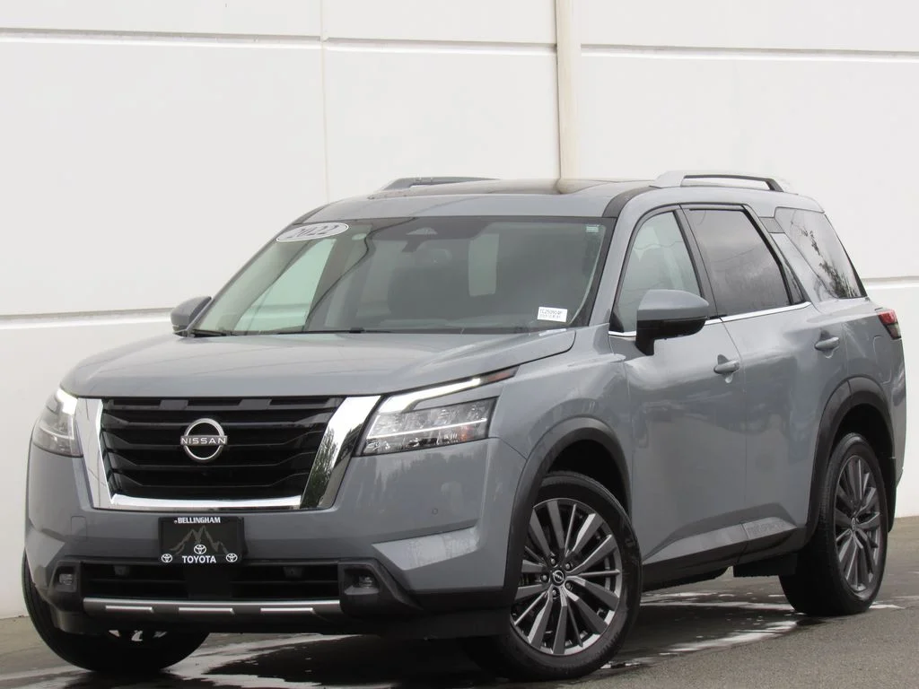 2022 Nissan Pathfinder SL 4WD's photo
