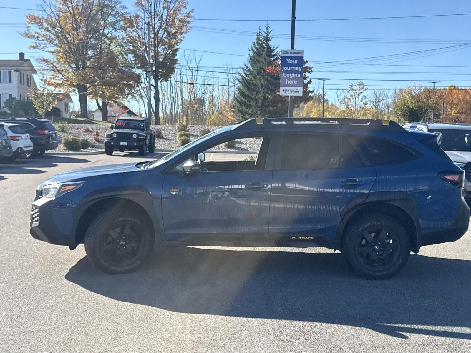 Used 2025 Geyser Blue Subaru Wilderness image 4