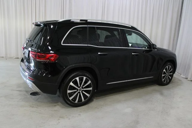 Used 2022  Mercedes-Benz GLB 250 image 32
