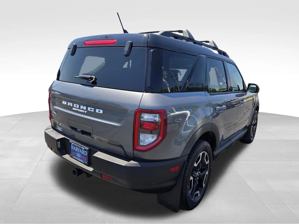 Certified Used 2022 Carbonized Gray Metallic Ford Outer Banks image 4