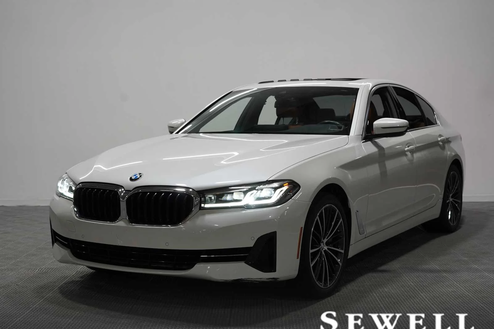 2022 BMW 5 Series 540i