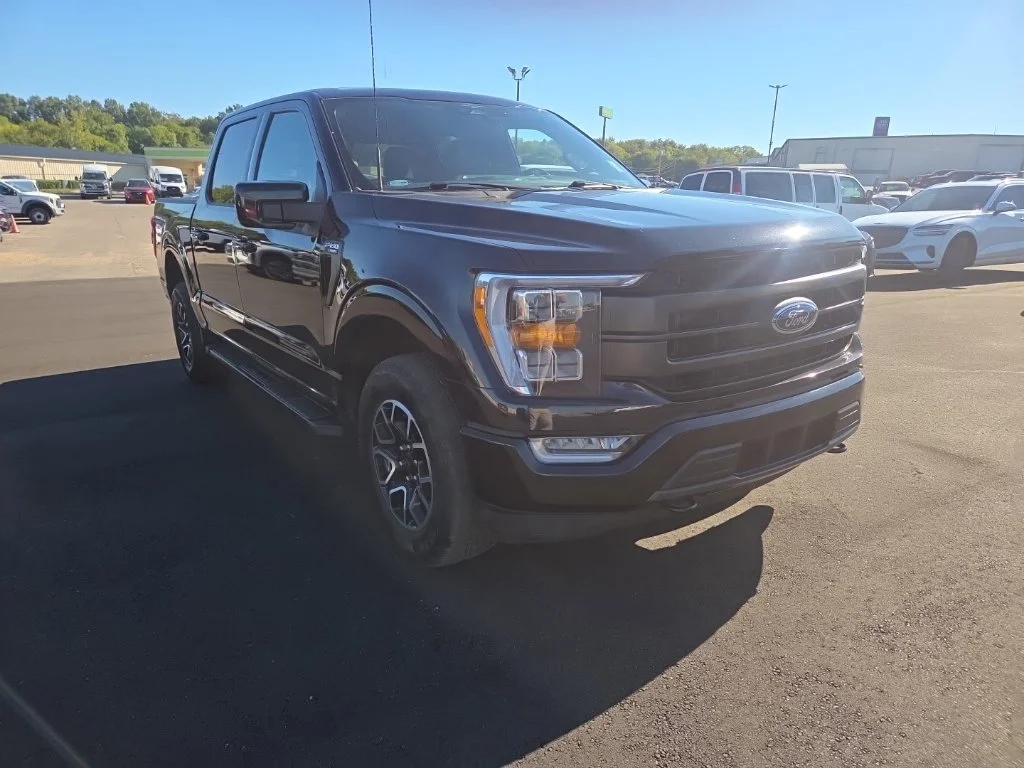 Used 2023 Black Ford Lariat image 18