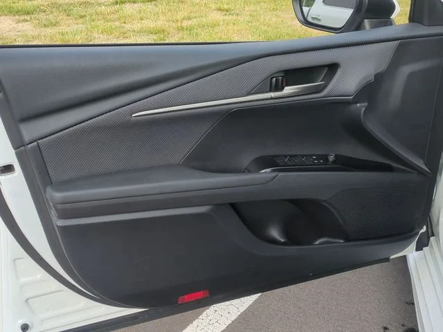 Used 2025 White Toyota SE image 19