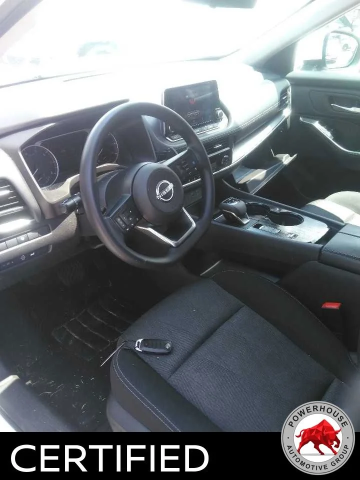 Used 2024 White Nissan SV image 3
