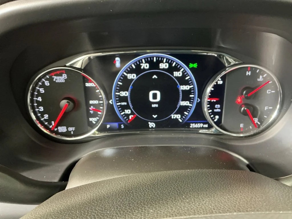 Used 2023 STERLING METALLIC GMC AT4 image 27