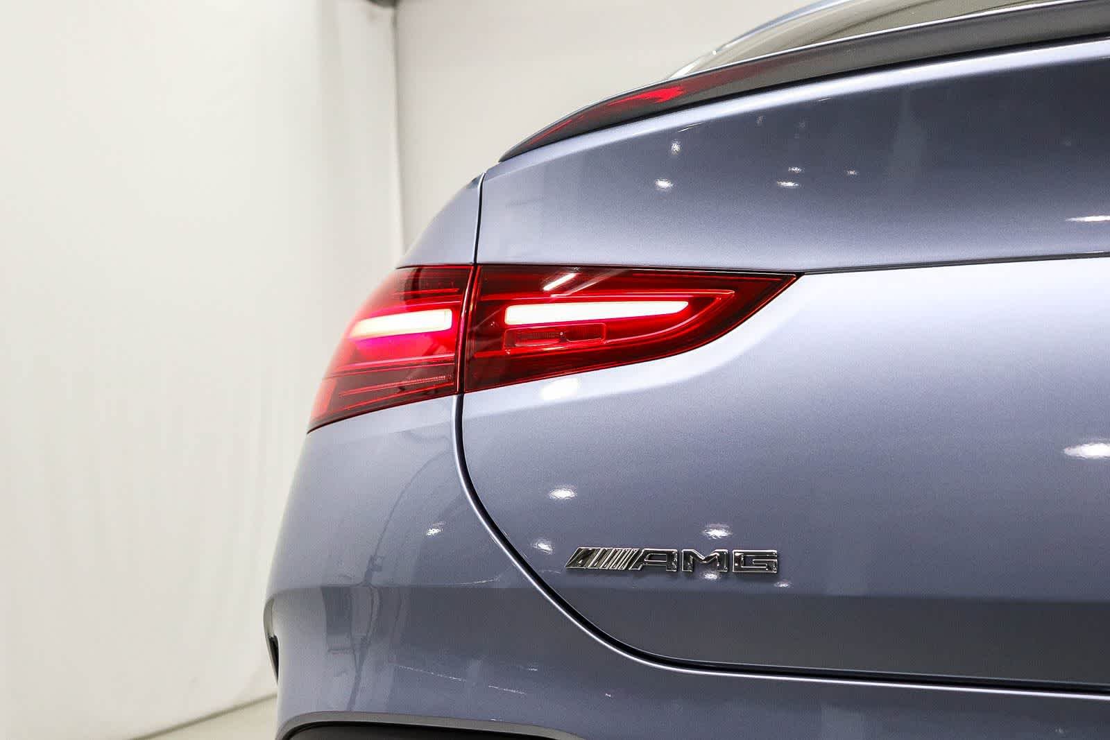 Used 2025 MANUFAKTUR Signature Cote dAzur Light Blue Met Mercedes-Benz AMG® GLE 53 image 11