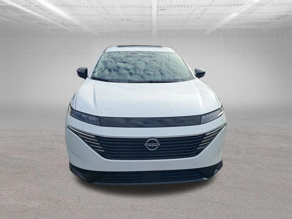 New 2026 White Nissan Platinum image 9