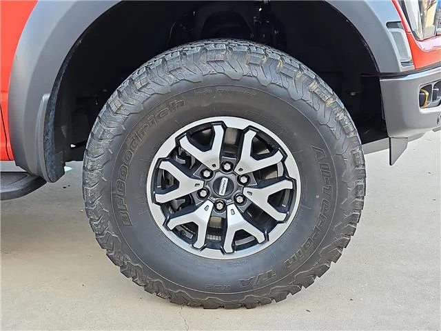 Used 2023 Orange Ford Raptor 4x4 SuperCrew Cab 5.5 ft. box 145 in. WB image 5