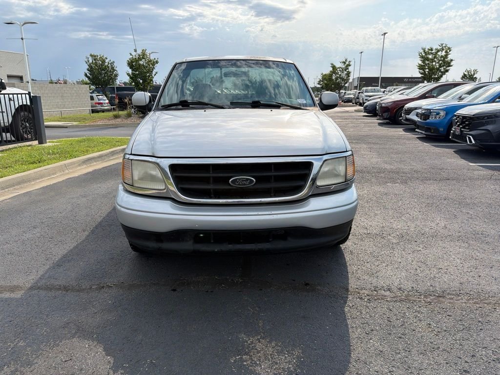 Used 2002 Ford F-150 XLT with VIN 1FTRF17232NA51226 for sale in Kansas City, KS