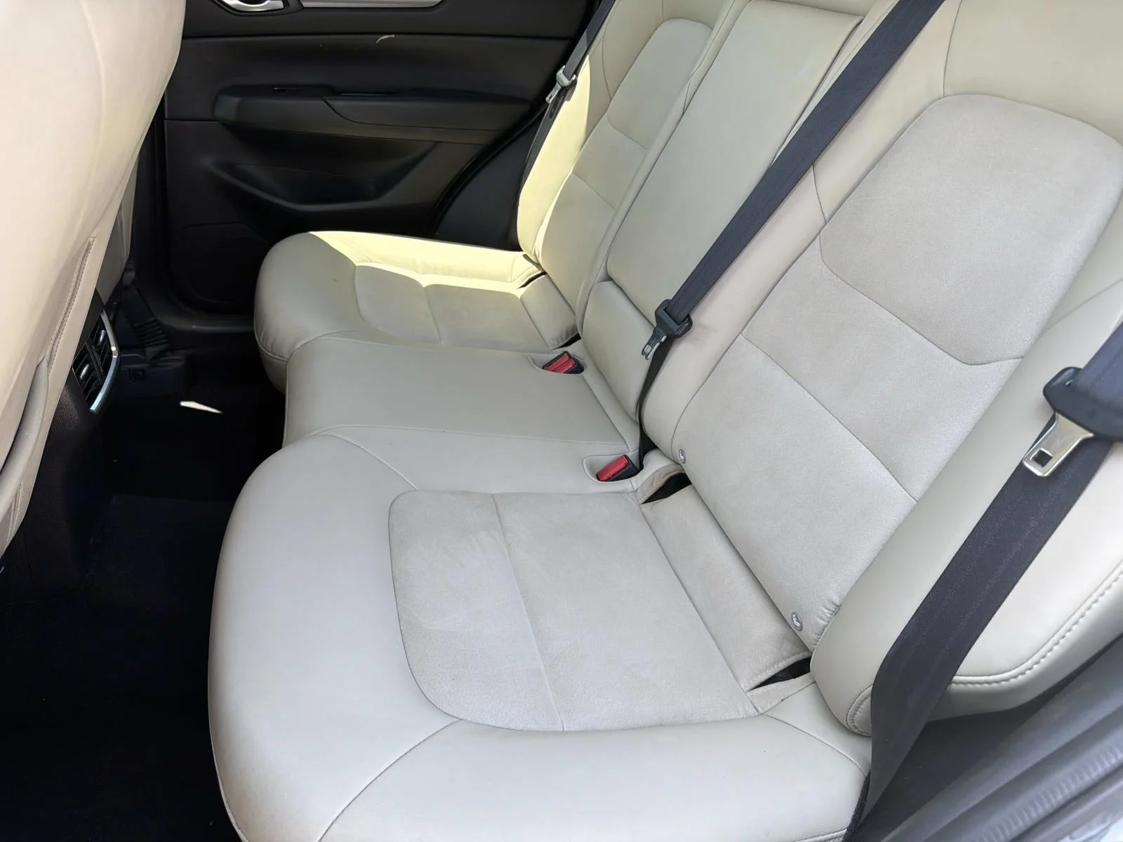 Used 2017 MACHINE GRAY ME Mazda TOURING FWD image 23