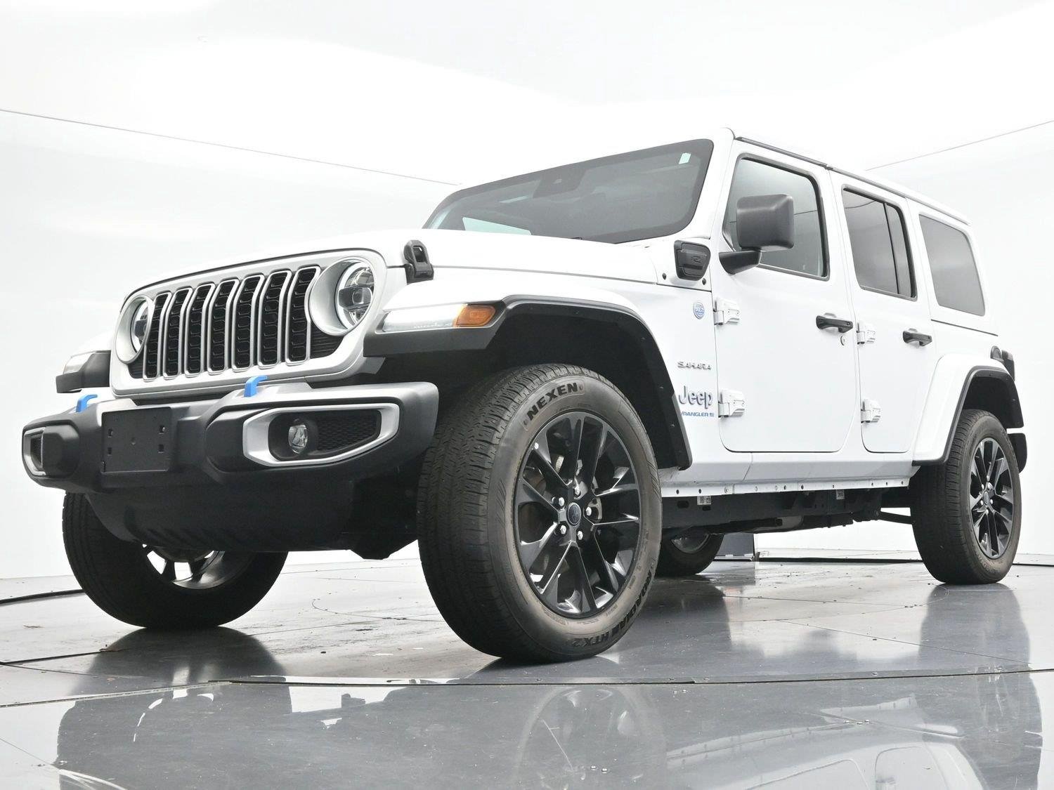 Used 2024 Bright White Clearcoat Jeep Sahara image 44