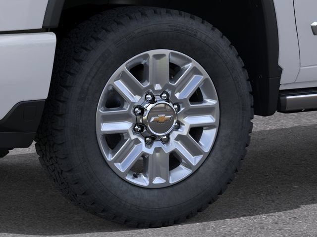 New 2026 Summit White Chevrolet High Country image 9