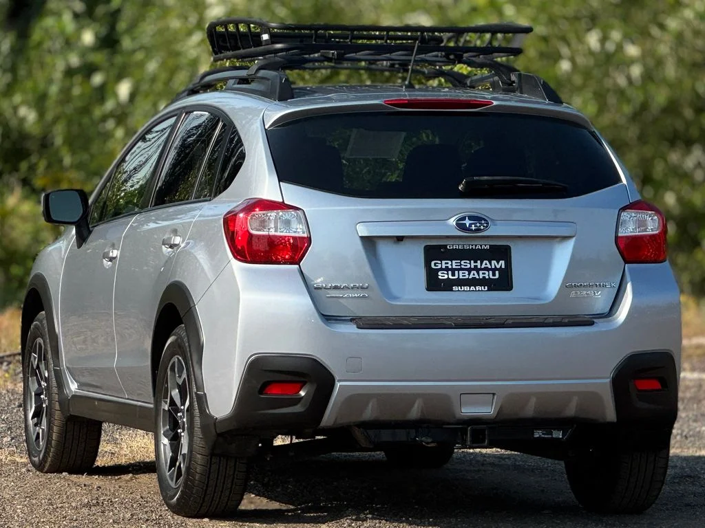 Used 2017 Ice Silver Metallic Subaru 2.0i Premium image 5