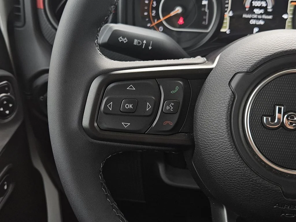 Used 2026 White Jeep Rubicon image 18