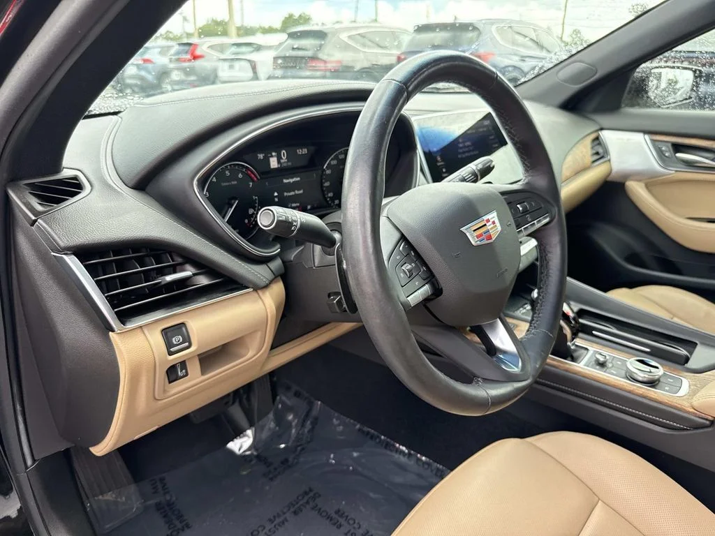 Used 2024 Black Cadillac Premium Luxury image 25