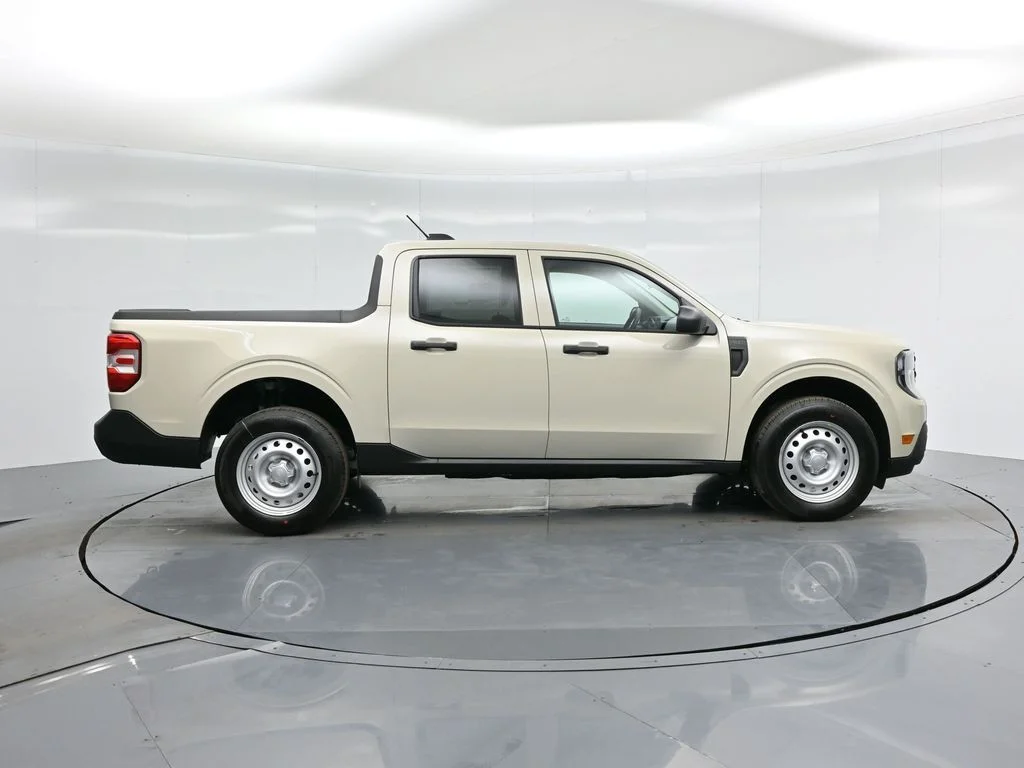 New 2025 Desert Sand Ford XL image 21
