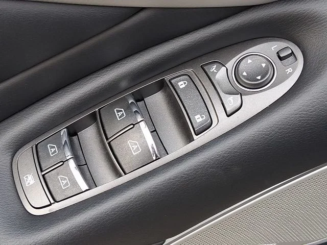 2022 INFINITI Q50 LUXE - Photo 17
