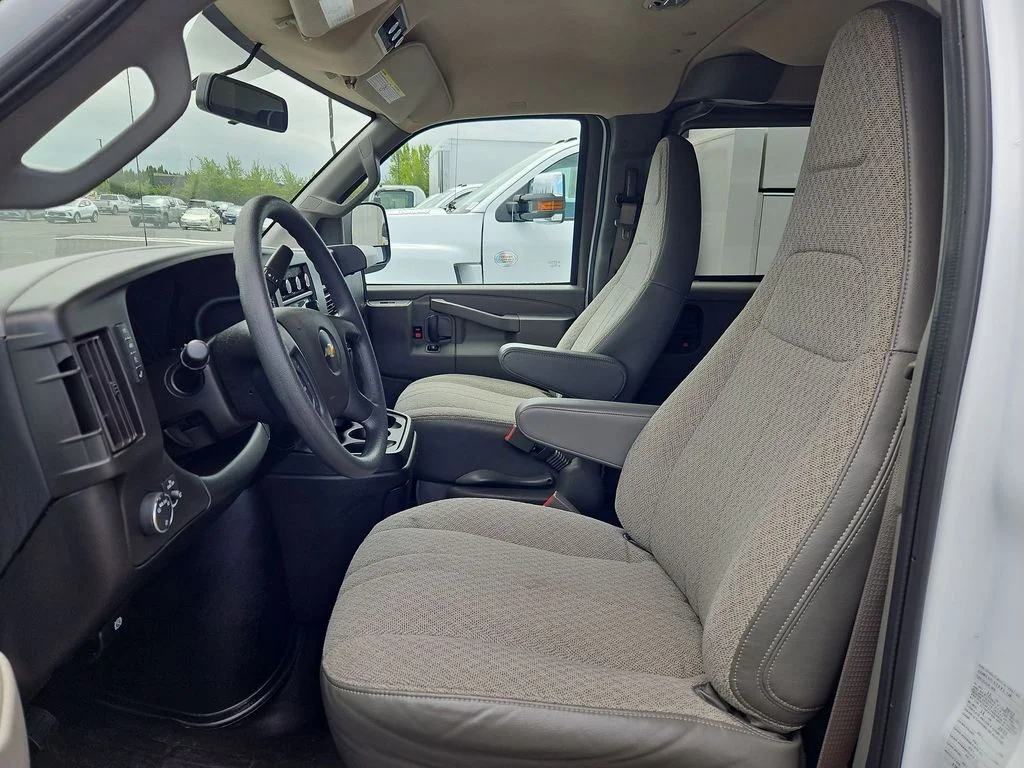 Used 2023 Summit White Chevrolet LS image 21