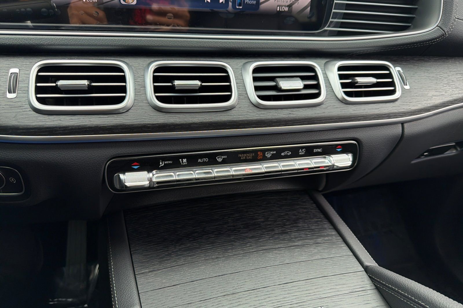 New 2026 Selenite Grey Metallic Mercedes-Benz GLS 450 image 18