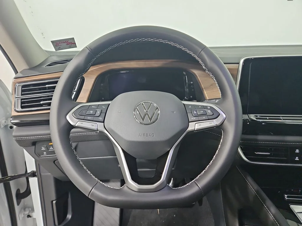 New 2026 White/off-white Volkswagen 2.0T SE w/Technology image 14