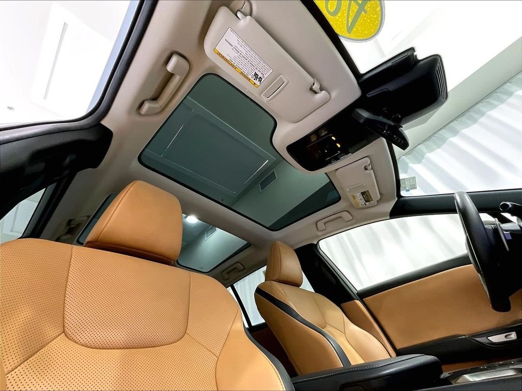 Used 2024 Iridium Lexus 450e Premium image 22