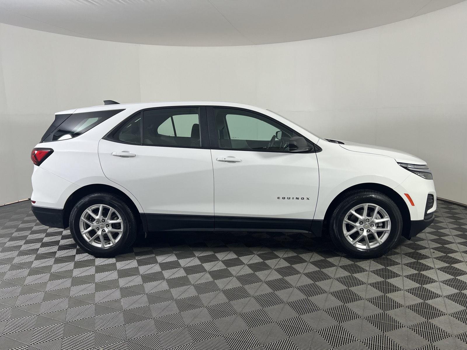 Used 2024 Summit White Chevrolet LS image 23