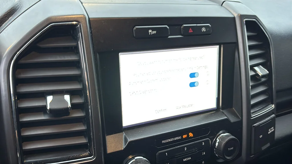 Used 2020 Black Ford XLT image 15