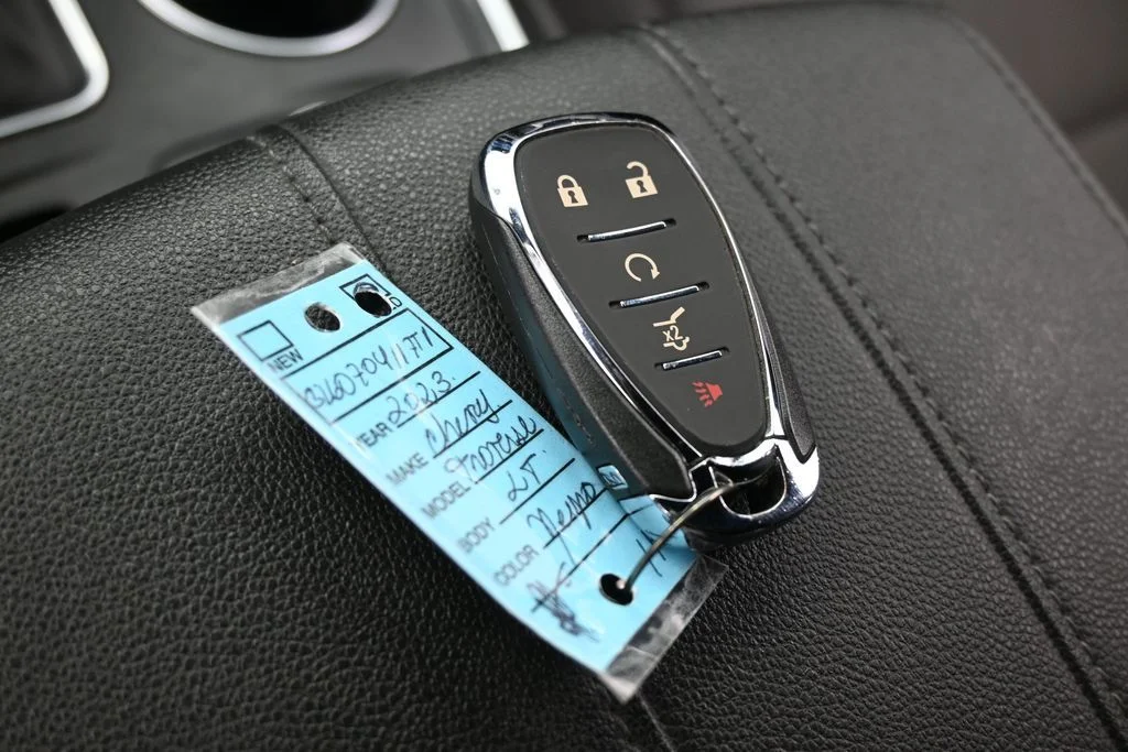 Used 2023 Mosaic Black Metallic Chevrolet LT image 27