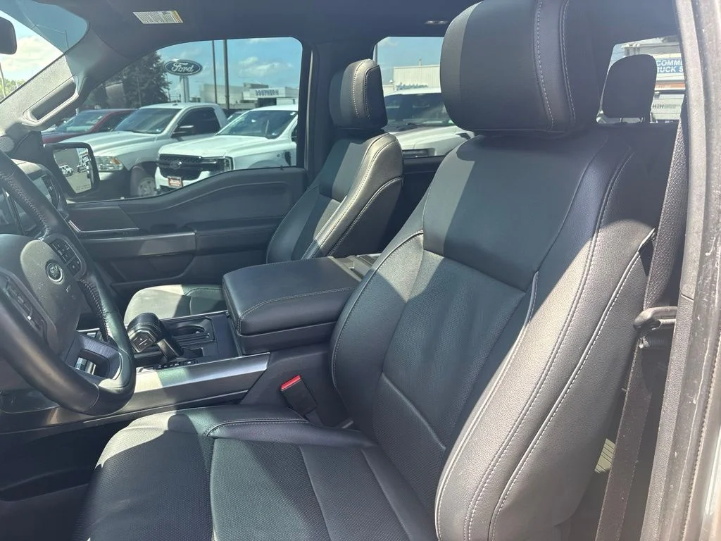 Used 2023 Silver Ford Lariat image 16